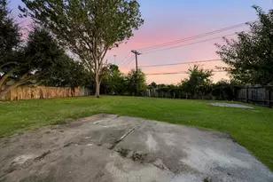 5307 Danfield Dr, Houston, TX 77053 - Photo 14