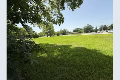 414 W Main Street, Baytown, TX 77520 - Photo 18