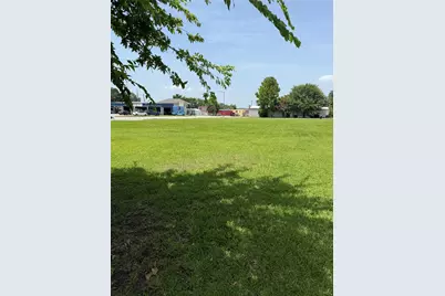 414 W Main Street, Baytown, TX 77520 - Photo 6