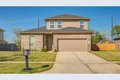 416 Magnolia Street, Richwood, TX 77566 - Photo 2