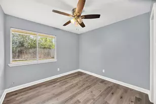 7906 El Capitan Dr, Houston, TX 77083 - Photo 14