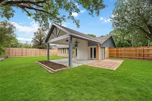 7906 El Capitan Dr, Houston, TX 77083 - Photo 20