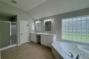 1510 Flanders Field Ln, Sugar Land, TX 77498 - Photo 12