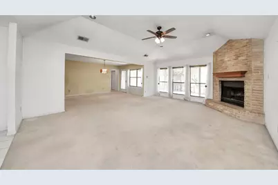 5415 Raintree Drive, Missouri City, TX 77459 - Photo 12