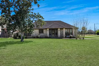 5415 Raintree Drive, Missouri City, TX 77459 - Photo 8