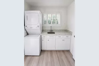 807 W Murrill Street, Baytown, TX 77520 - Photo 14