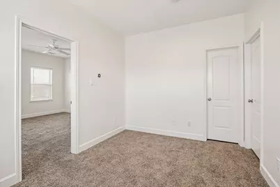 5402 Jonathan Lane, Houston, TX 77011 - Photo 24