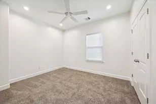 5402 Jonathan Ln, Houston, TX 77011 - Photo 28