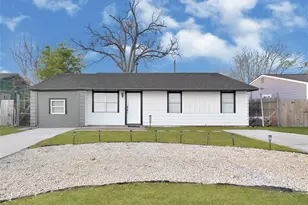 3129 Airport Blvd, Houston, TX 77051 - Photo 1