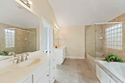 3739 Main Poplar Drive, Houston, TX 77025 - Photo 22