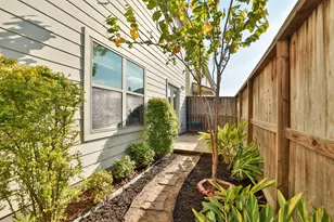 3739 Main Poplar Dr, Houston, TX 77025 - Photo 34