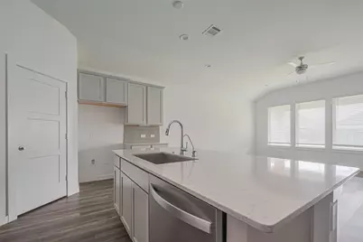 133 Aurora Springs, Katy, TX 77493 - Photo 6