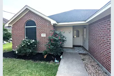 1035 N Colbert Street, Dayton, TX 77535 - Photo 2