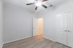 7 E Deer River Circle, The Woodlands, TX 77389 - Photo 38