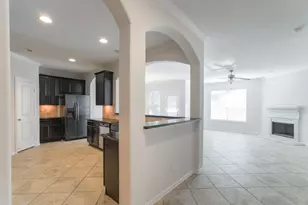 7 E Deer River Circle, The Woodlands, TX 77389 - Photo 10