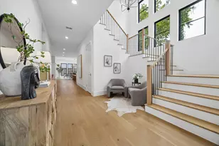 1223 W Drew St, Houston, TX 77006 - Photo 2