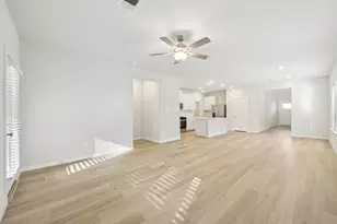 14230 Granger Pointe Ln, Conroe, TX 77302 - Photo 4