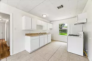 4322 Groton Dr, Houston, TX 77047 - Photo 4