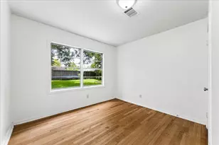 4322 Groton Dr, Houston, TX 77047 - Photo 8