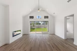 8011 Fenway Hts Dr, The Woodlands, TX 77389 - Photo 16