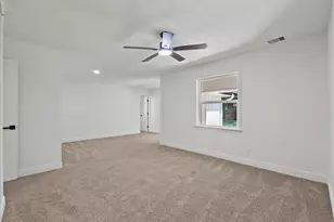 8011 Richmond Ave, Houston, TX 77063 - Photo 12