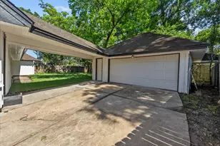 8011 Richmond Ave, Houston, TX 77063 - Photo 30