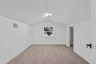 8011 Richmond Ave, Houston, TX 77063 - Photo 26