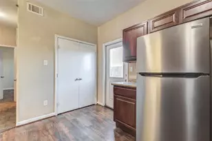 8603 Beviamo St, Houston, TX 77031 - Photo 12