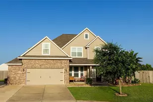 11922 Mulberry Dr, Mont Belvieu, TX 77535 - Photo 1