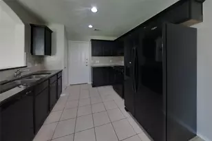 8515 Bartletts Harbor Ct, Houston, TX 77040 - Photo 6