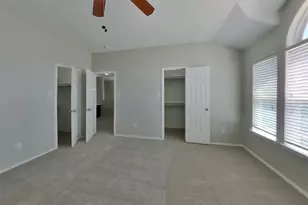 8515 Bartletts Harbor Ct, Houston, TX 77040 - Photo 10
