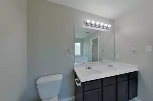 8515 Bartletts Harbor Ct, Houston, TX 77040 - Photo 12