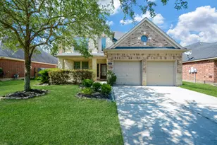 13027 Sweetgum Shores Dr, Houston, TX 77044 - Photo 2