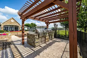 3419 Fountains Dr, Rosenberg, TX 77471 - Photo 4