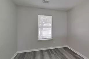 2642 Skyview Shadows Ct, Houston, TX 77047 - Photo 18