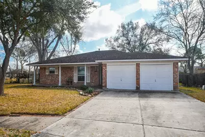 13607 Elm Court, Sugar Land, TX 77498 - Photo 2