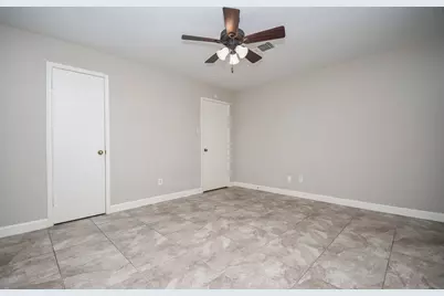 13607 Elm Court, Sugar Land, TX 77498 - Photo 14