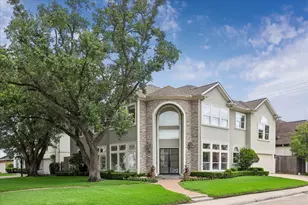 5211 Pocahontas St, Bellaire, TX 77401 - Photo 1