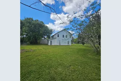 565 W Hartel Street, Sour Lake, TX 77659 - Photo 4