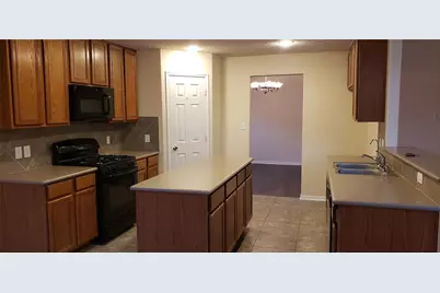 9923 Yearling Place, Conroe, TX 77385 - Photo 4