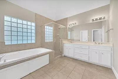 3633 Main Plaza Drive, Houston, TX 77025 - Photo 18