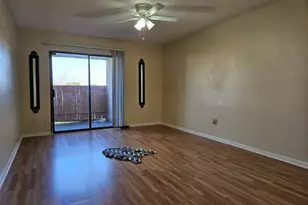 8433 Hearth Dr, Houston, TX 77054 - Photo 4