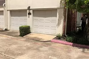 2438 Bering Dr, Houston, TX 77057 - Photo 4