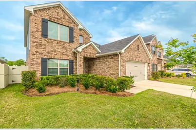 10313 South Goshawk Trail, Conroe, TX 77385 - Photo 2