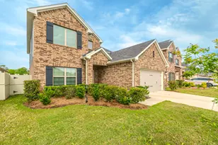 10313 S Goshawk Trl, Conroe, TX 77385 - Photo 2