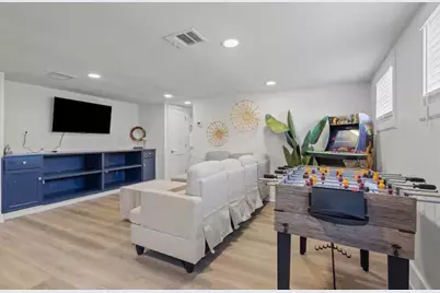 1105 Ball, Galveston, TX 77550 - Photo 2