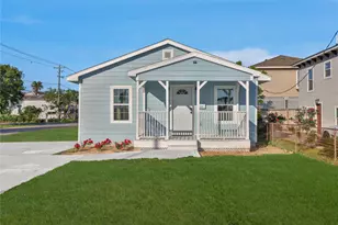 2221 Grover Ave, Galveston, TX 77551 - Photo 6