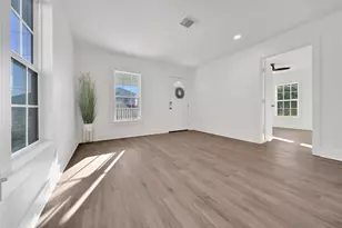 2221 Grover Ave, Galveston, TX 77551 - Photo 14