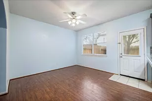 483 Folk Crest Ln, Dickinson, TX 77539 - Photo 8