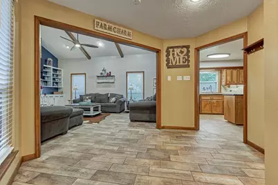 660 Hillcrest Drive, Huntsville, TX 77340 - Photo 10